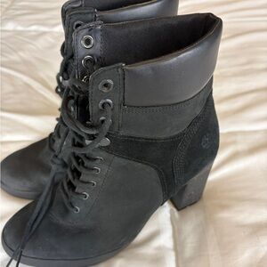 Timberland Women’s Black Lace Up Heeled Ankle Boots Size 7 Block Heel Lug Sole